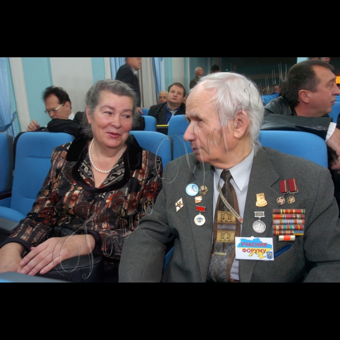 30 вересня 2010 у рамках заходів Року ветеранів Великої Вітчизняної війни та 20-річчя встановлення ООН Дня людей похилого віку відбувся Всеукраїнський форум ветеранів. У ньому взяли участь представники міністерств та відомств, заступники голів облдержадміністрацій, представники всеукраїнських громадських організацій.