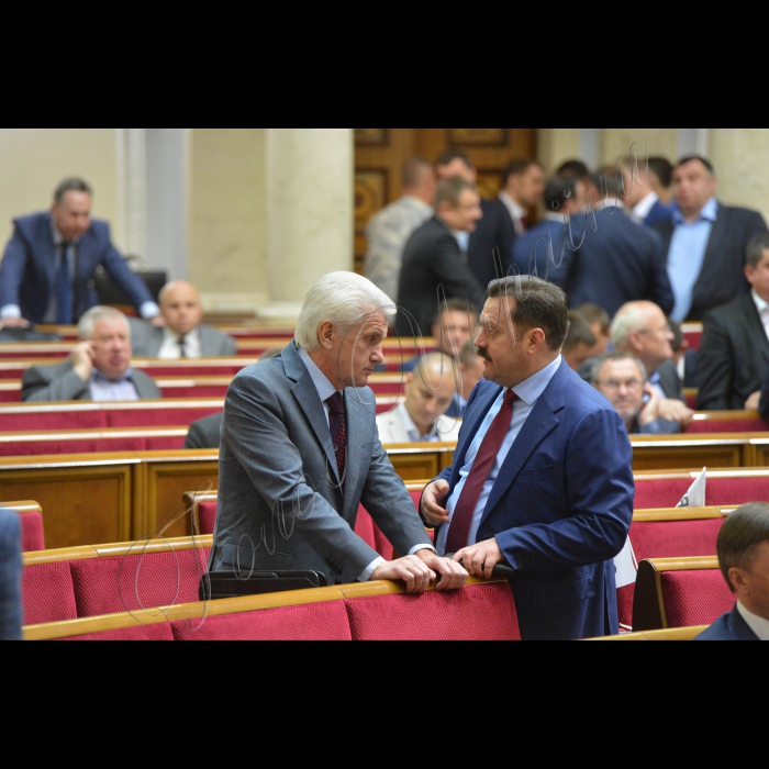 14 червня 2016 пленарне засідання Верховної Ради України. Володимир Литвин, Андрій Деркач.