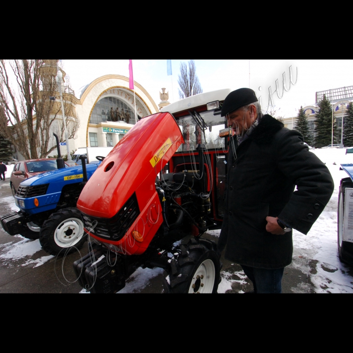17 березня 2010 у столичному “Експоцентрі” відбулося офіційне відкриття Національної спеціалізованої виставки-ярмарку «Україна аграрна-2010» за підтримки Мінагрополітики, Мінпромполітики, УААН.