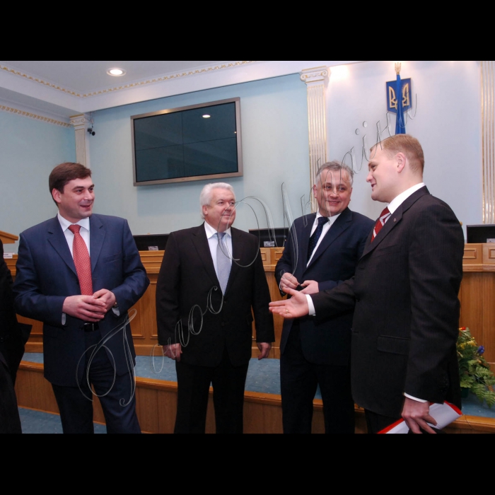 22 березня 2010 Центральна виборча комісія України зареєструвала 22 депутатів, обраних за списком Партії регіонів. За це рішення проголосували всі 13 присутніх на засіданні членів ЦВК, повідомляють «Українські новини».