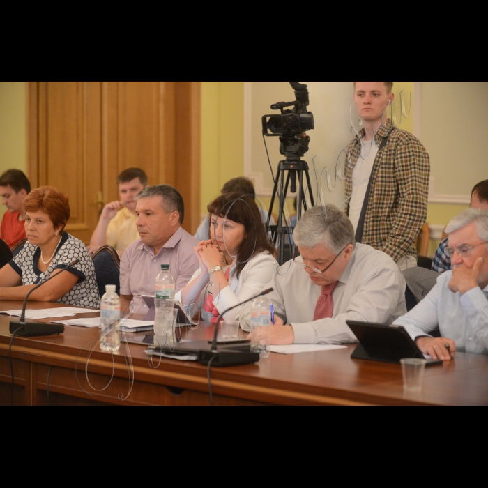 30 червня 2016 круглий стіл на тему: «Ринок природного газу: перші результати і проблеми». Організатор: Комітет ВРУ з питань паливно-енергетичного комплексу, ядерної політики та ядерної безпеки.