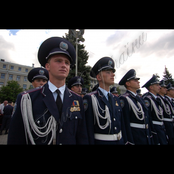 18 червня 2010 випуск курсантів МВС.