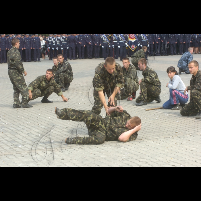 18 червня 2010 випуск курсантів МВС.