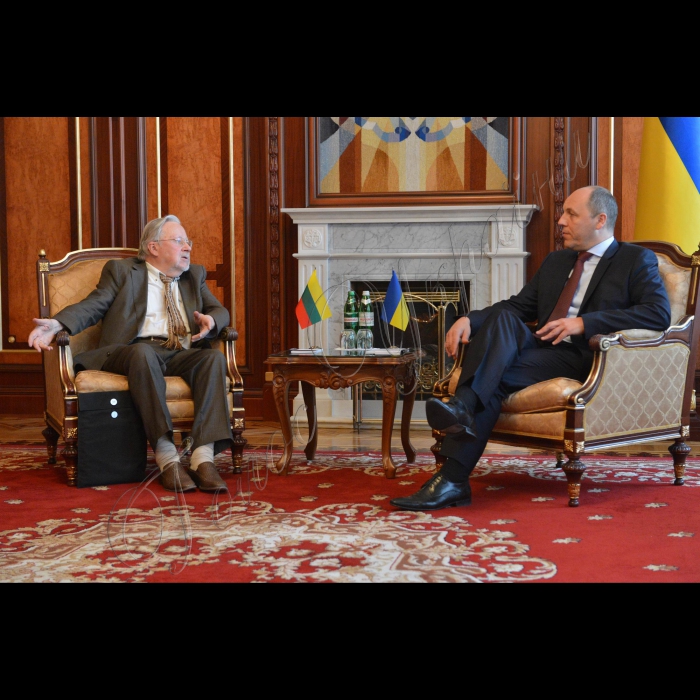 8 липня 2016 зустріч Голови ВР України Андрія Парубія з екс-президентом Литви Вітаутасом Ландсбергісом.