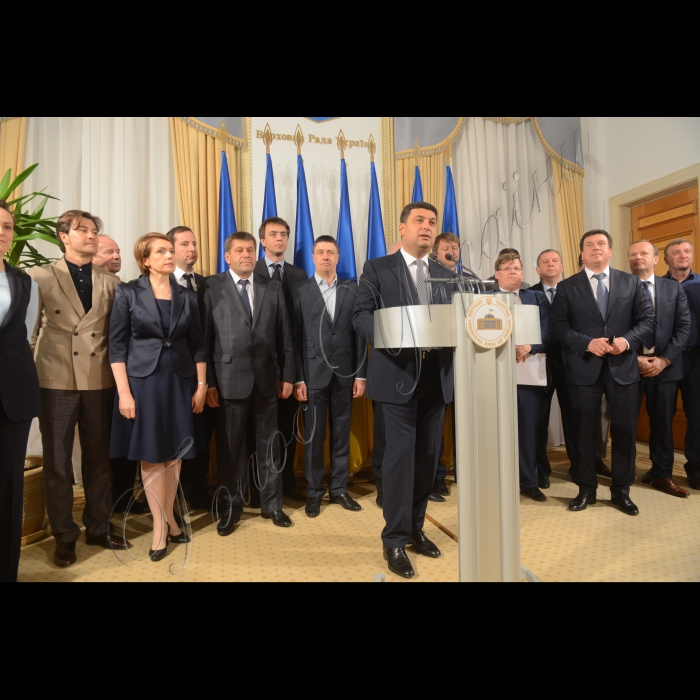 8 липня 2016 брифінг Прем’єр-міністрa України Володимирa Гройсманa та членів уряду. Гриневич, Кістіон , Кириленко В. , Розенко, Зубко