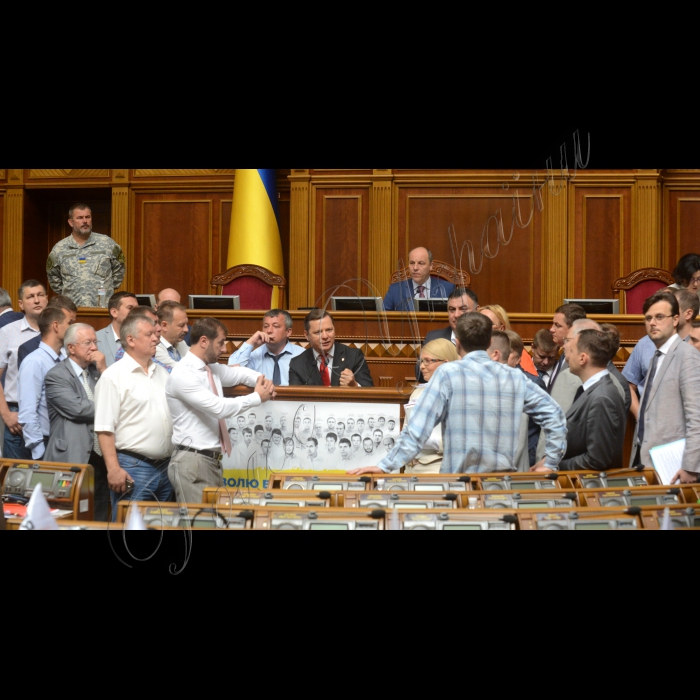 12 липня 2016 пленарне засідання Верховної Ради України. Олег Ляшко на трибуні.