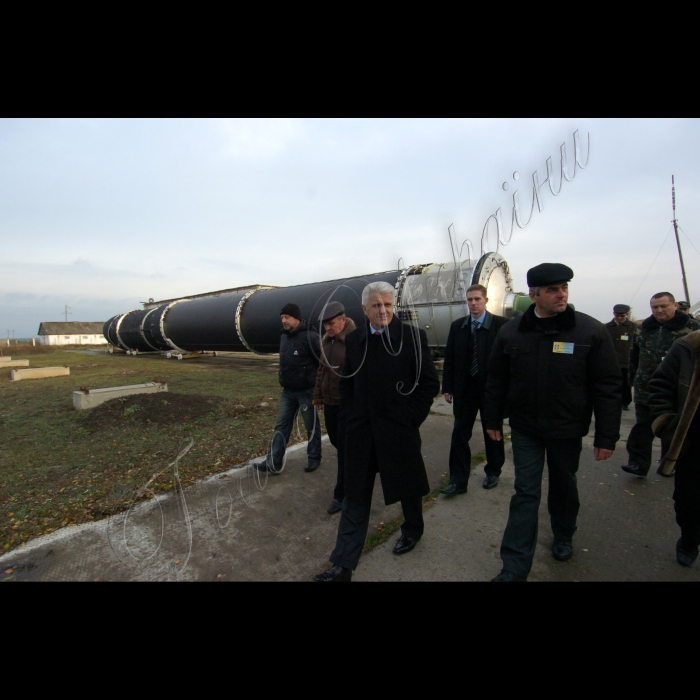 20 листопада 2009 поїздка Голови Верховної Ради України Володимира Литвина в Кіровоградську область.
Поблизу Первомайська. Відвідання Музею ракетних військ стратегічного призначення.