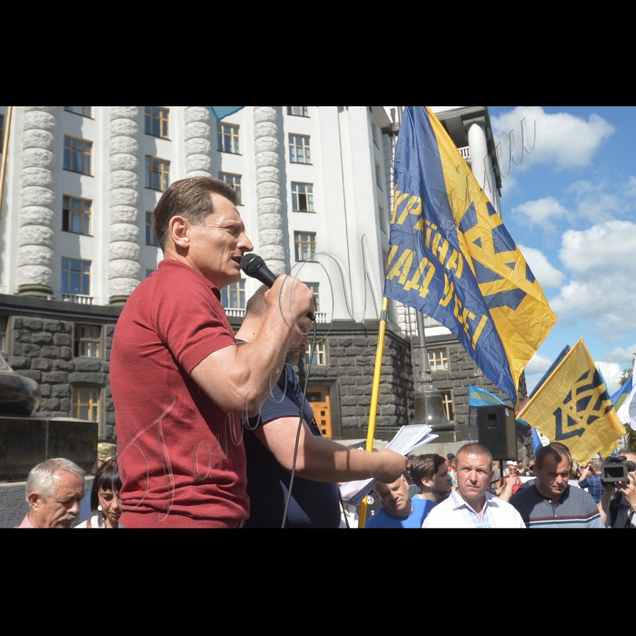 20 липня 2016 у Києві біля Кабміну розпочалася акція протесту в якій взяли участь представники Незалежної профспілки гірників України, Вільної профспілки залізничників України, Вільної профспілки медичних працівників України, профспілки бортпровідників України, металургів. Організатор акції - Незалежна профспілка гірників України. Михайло Волинець.