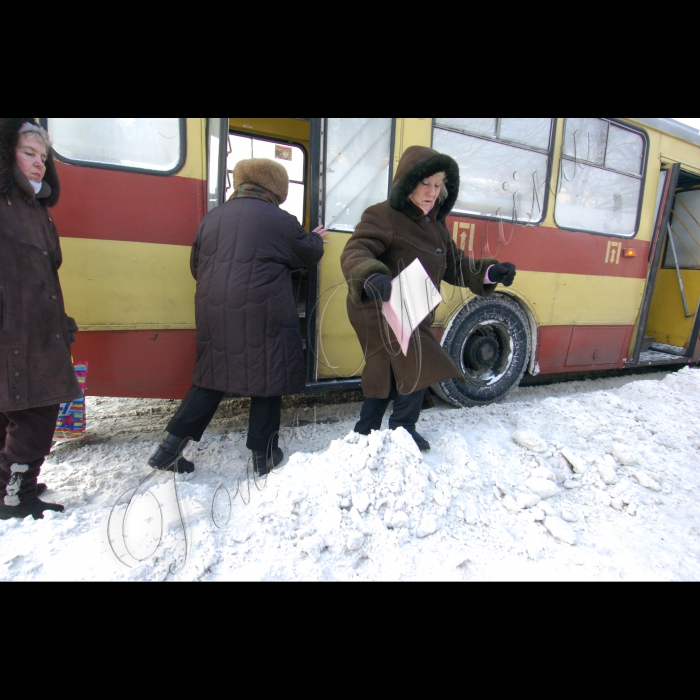 21 декабря 2009 Киев, снежные заносы на Шулявке.
