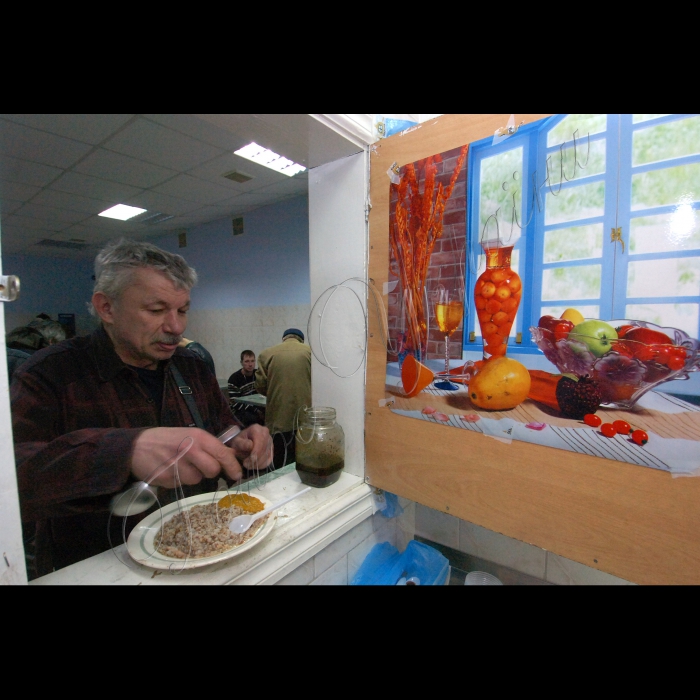 9 січня 2009 Київ, вул. Суздальська. Будинок соціальної допомоги для безхатченків.