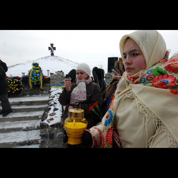 29 січня 2010 у с. Літки Броварського району відбувся мітинг-реквієм з нагоди вшанування пам’яті Героїв Крут.