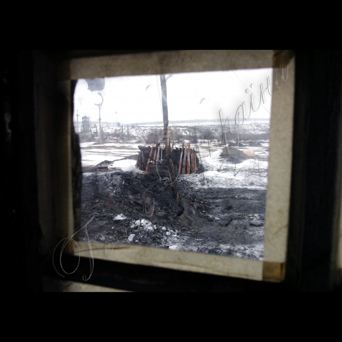 4 лютого 2010 Донецька область, місто Шахтарськ. Незаконні шахти-копанки.