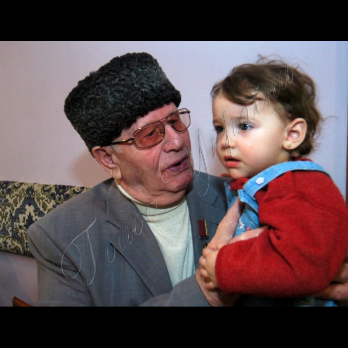 20 лютого 2010 Крим, Євпаторія.
Головна кенаса кримських караїмів.