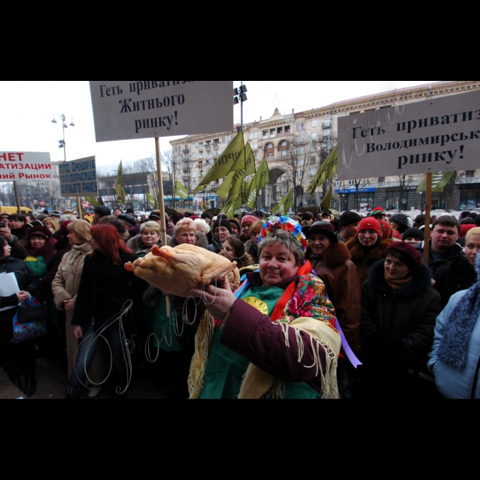 26 лютого 2010 пікети біля КМДА проти незаконного рішення Київміськради про приватизацію столичних ринків «Володимирський» і Житній, а також на підтримку підприємців і робітників цих ринків.
Під час заходу відбувся символічний ярмарок, в рамках якого робітники ринків торгуватимуть продуктами і товарами.