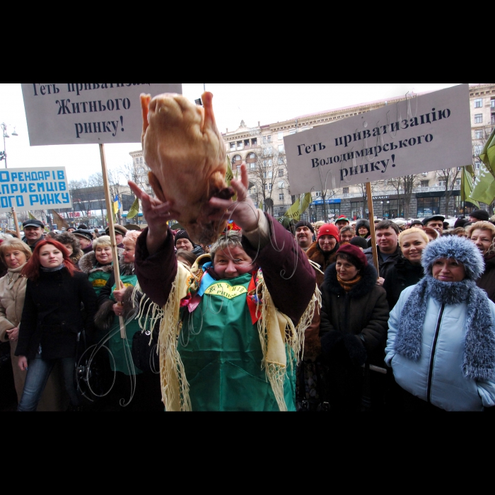 26 лютого 2010 пікети біля КМДА проти незаконного рішення Київміськради про приватизацію столичних ринків «Володимирський» і Житній, а також на підтримку підприємців і робітників цих ринків.
Під час заходу відбувся символічний ярмарок, в рамках якого робітники ринків торгуватимуть продуктами і товарами.