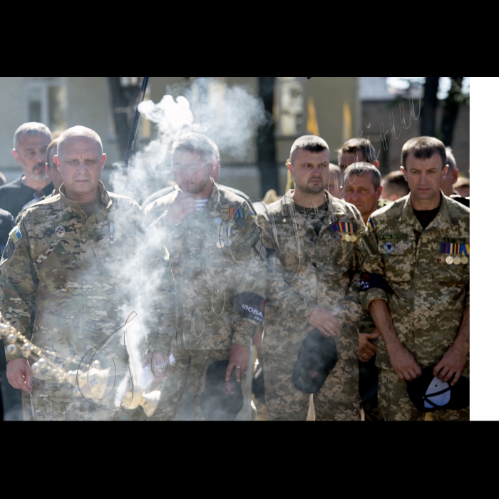 На Михайлівській площі відбувся День Пам’яті за загиблими в Іловайській трагедії.