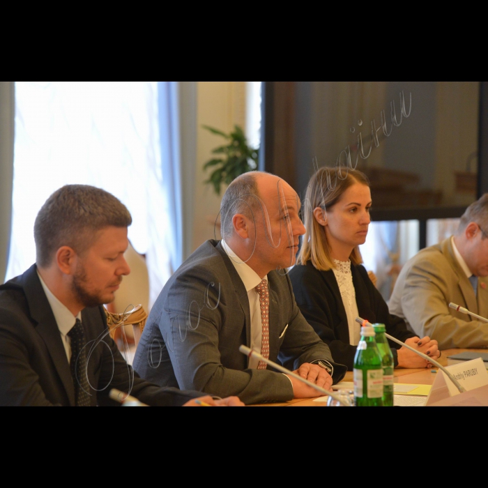 1 вересня 2016 зустріч Голови ВР України Андрія Парубія з Надзвичайним і Повноважним Послом Японії в Україні Шігекі Сумі.