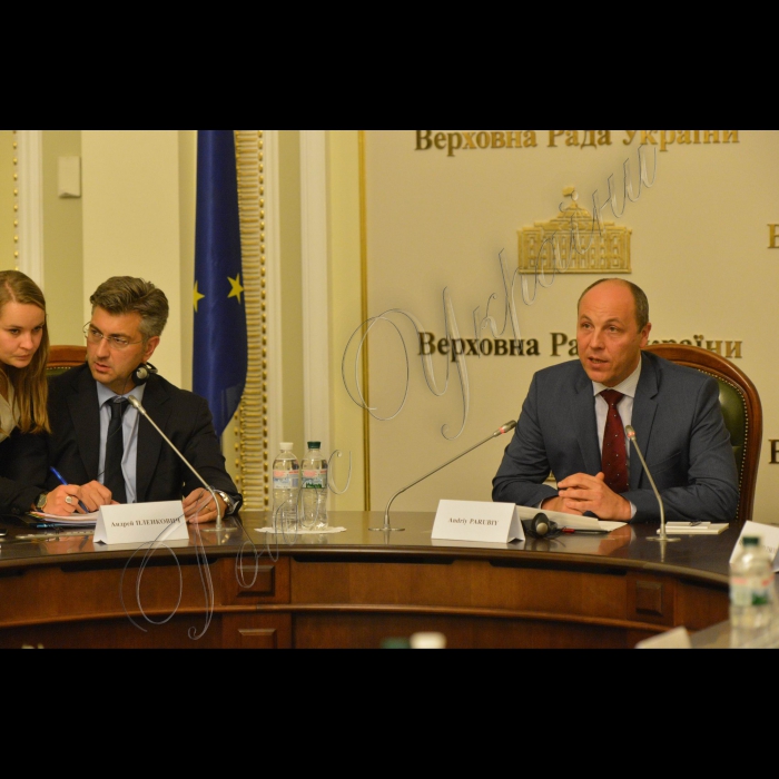 20 вересня 2016 у Верховній Раді України відбулося Четверте засідання Парламентського комітету асоціації між Україною та ЄС (ПКА).
У засіданні взяли участь: Голова Верховної Ради України Андрій Парубій, народні депутати України - члени Української частини ПКА на чолі з Співголовою Миколою Княжицьким, депутати Європарламенту на чолі зі Співголовою Адреєм Плєнковичем, представники Уряду України, а також представники виконавчих інституцій ЄС.