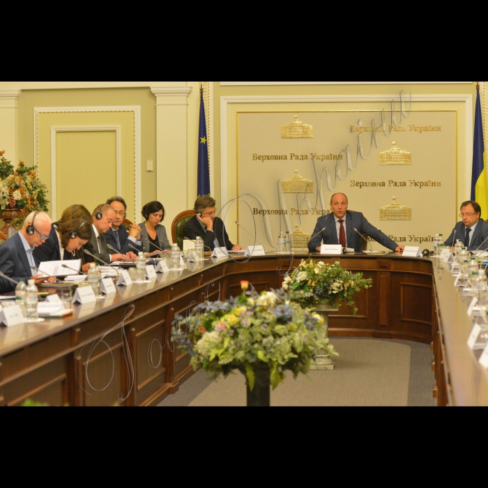 20 вересня 2016 у Верховній Раді України відбулося Четверте засідання Парламентського комітету асоціації між Україною та ЄС (ПКА).
У засіданні взяли участь: Голова Верховної Ради України Андрій Парубій, народні депутати України - члени Української частини ПКА на чолі з Співголовою Миколою Княжицьким, депутати Європарламенту на чолі зі Співголовою Адреєм Плєнковичем, представники Уряду України, а також представники виконавчих інституцій ЄС.