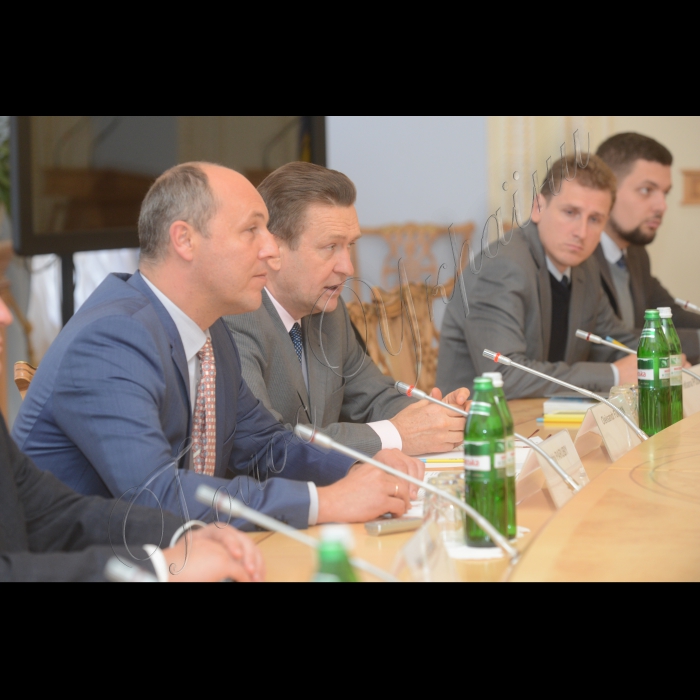 21 вересня 2016 Голова Верховної Ради України Андрій Парубій зустрівся з Надзвичайним і Повноважним Послом Румунії в Україні К-Л. Цуркану (Крістіан-Леон Цуркану).