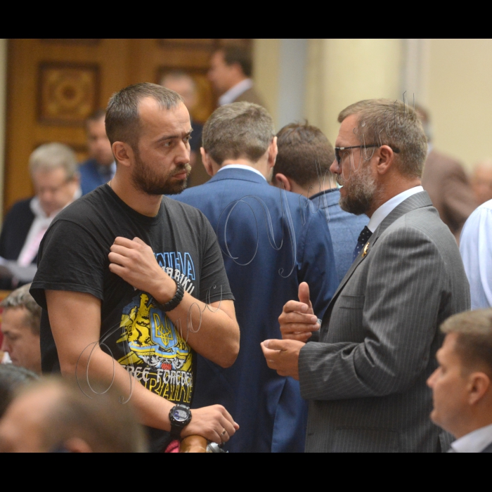 22 вересня 2016 засідання Верховної Ради України.
Павло Кішкар позафракційний, Андрій Вадатурський БПП.