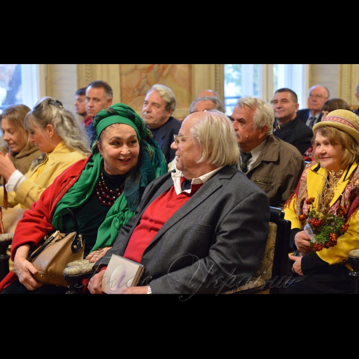 28 вересня 2016 у Будинку письменників відбувся творчий вечір поета Андрія Демиденка.
Раїса Недашківська, Іван Драч.