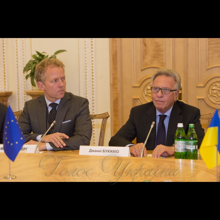 7 жовтня 2016 зустріч Голови Верховної Ради України А.В. Парубія з Головою Європейської комісії за демократію через право (Венеціанська комісія) Дж. Букіккіо.
