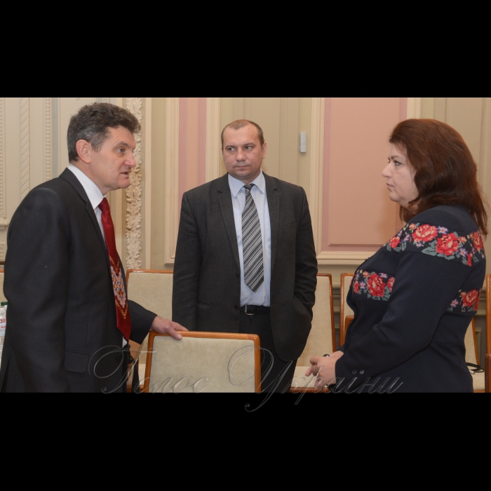 28 жовтня 2016 відбувся Національний форум «Реформа місцевого самоврядування в Україні: стан та перспективи розвитку». Співорганізатор заходу - Комітет Верховної Ради України з питань державного будівництва, регіональної політики та місцевого самоврядування.
Юрій Ганущак директор Інституту розвитку територій, Сергій Шаршов директор департаменту з питань  місцевого самоврядування  та територіальної організації влади Міністерства регіонального розвитку, будівництва та житлово-комунального розвитку, Олена Бойко член Комітету Верховної Ради України з питань державного будівництва, регіональної політики та місцевого самоврядування (зліва направо).