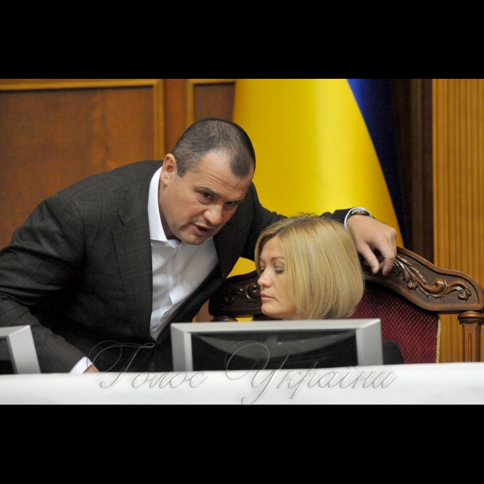2 листопада 2016 Парламентські слухання на тему: «Ціннісні орієнтації сучасної української молоді».
Голова комітету з питань молодіжної політики, спорту і туризму Артур Палатний, Перший заступник Голови ВР Ірина Геращенко.