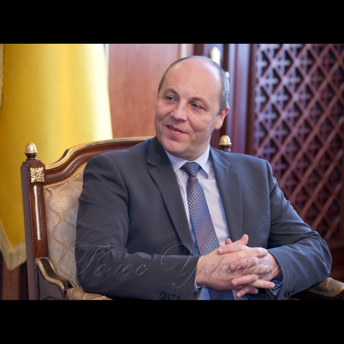 4 листопада 2016 зустріч Голови Верховної Ради України А.В. Парубія з Надзвичайним і Повноважним Послом Республіки Японії в Україні Ш. Сумі.