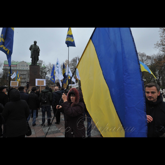 9 листопада 2016 у День української писемності та мови  біля пам’ятника Тарасові Шевченку у Києві Всеукраїнське об’єднання «Рух захисту української мови» проведе віче і концерт, а також ходу проти русифікації України.