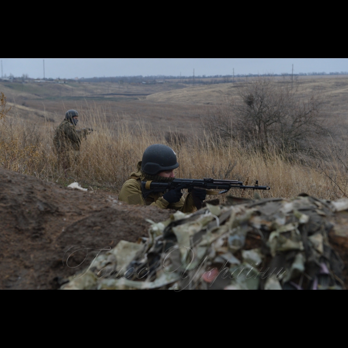 У День морської піхоти начальник Генерального штабу ЗСУ Віктор Муженко особисто привітав лицарів чорних беретів 36 окремої бригади морської піхоти. 