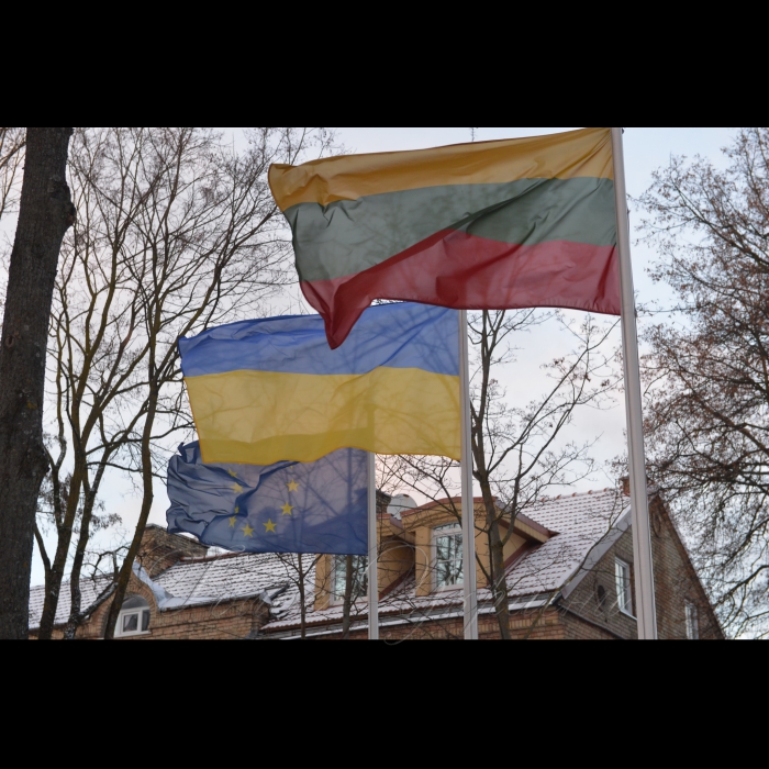 28 листопада 2016 візит Голови Верховної Ради України Андрія Парубія до Литовської Республіки.
Зустріч Голови ВРУ Андрія Парубія з в.о. Міністра закордонних справ ЛР Лінас Лінкявічюсом.