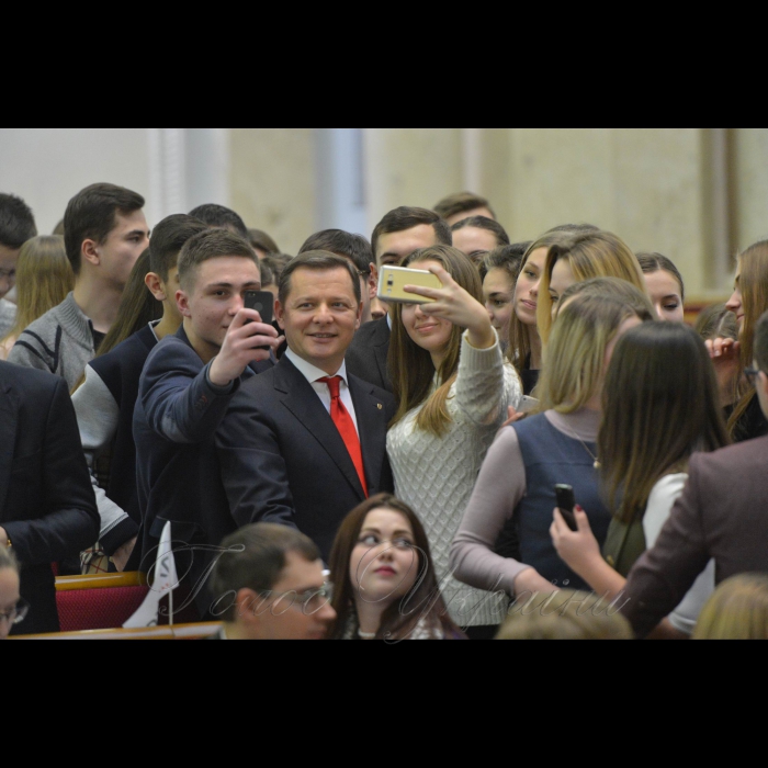 7 грудня 2016 парламентські слухання на тему «Актуальні питання зовнішньої політики України».