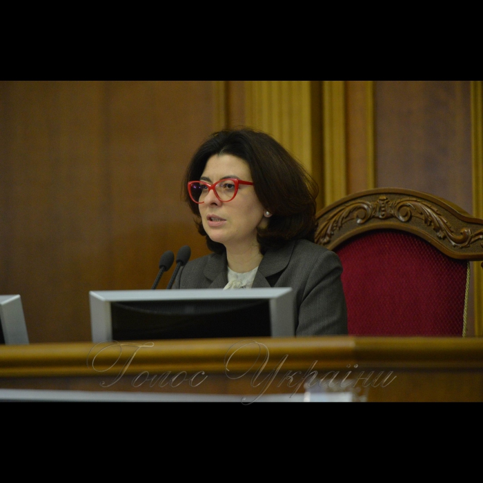 7 грудня 2016 парламентські слухання на тему «Актуальні питання зовнішньої політики України».
Заступник Голови ВР Оксана Сироїд.