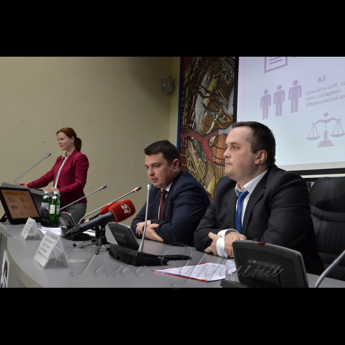 8 грудня 2016 відбувся спільний брифінг директора Національного антикорупційного бюро України Артема Ситника та заступника генерального прокурора – керівника Спеціалізованої антикорупційної прокуратури Назара Холодницького на тему: