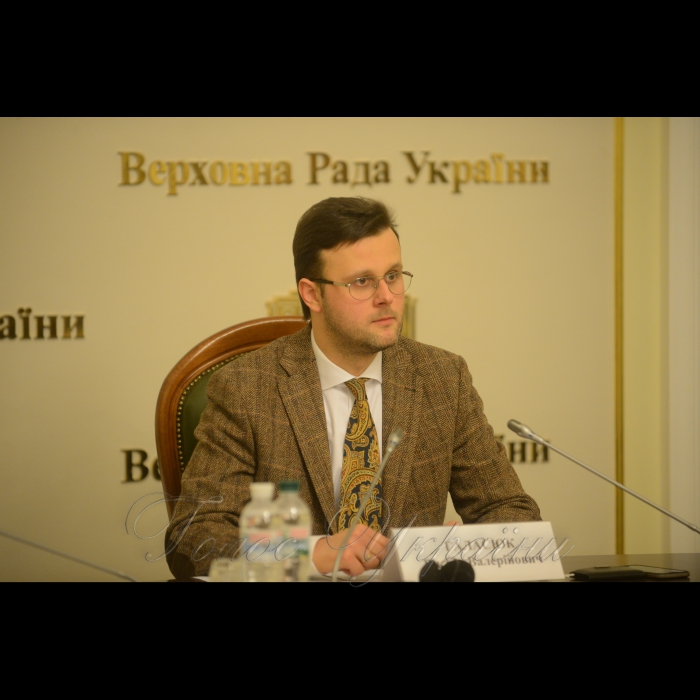 13 грудня 2016 у рамках парламентського круглого столу «Кооперація та ESOP в Україні - на шляху до інклюзивної економіки», організованого за ініціативи Українського кооперативного альянсу (УКА)  та Центру економічної демократії під егідою Комітету ВРУ з питань промислової політики та підприємництва обговорили конкретні шляхи та пропозиції розвитку малого та середнього бізнесу, кооперації та впровадження механізму ESOP в Україні, а також - проекти з розвитку соціального підприємництва.
Голова Комітету Верховної Ради України з питань промислової політики та підприємництва Віктор Галасюк.