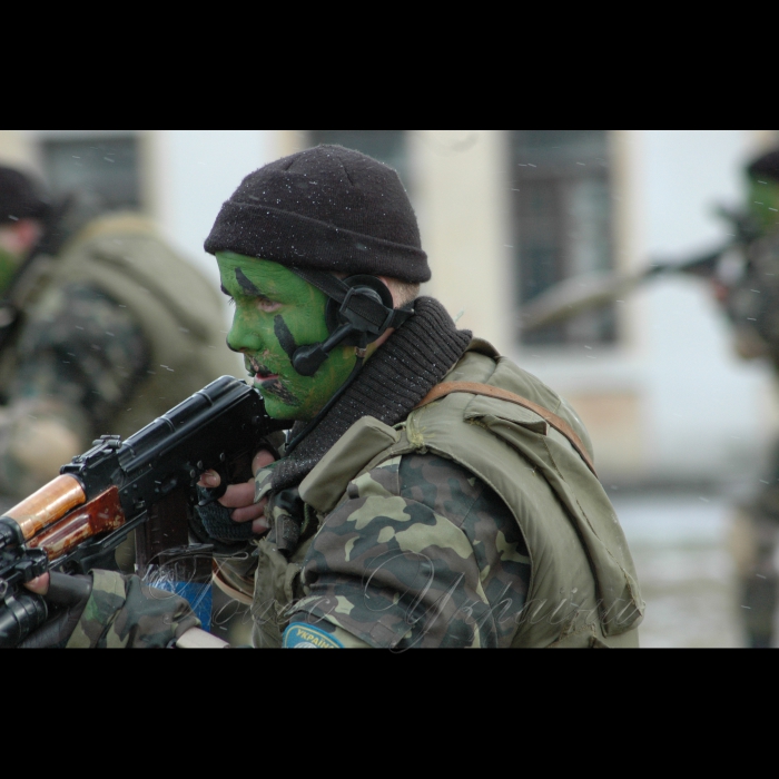 17 лютого 2009 виїзд представників ЗМІ до розташування 95-ї окремої аеромобільної бригади армійського корпусу (м. Житомир). Ознайомлення з організацією бойової підготовки десантних підрозділів (зокрема на повітряно-десантному комплексі, вогнева підготовка).