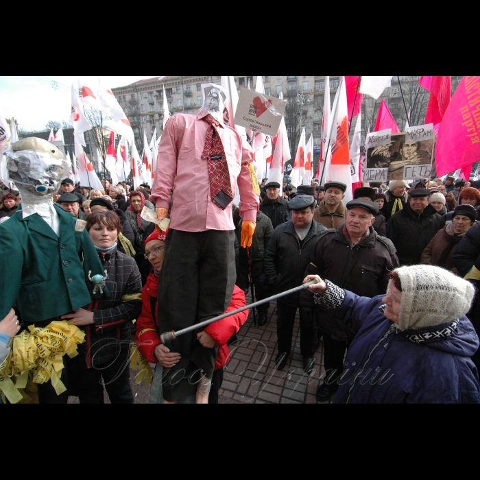 5 березня 2009 під стінами КМДА відбувся організований мітинг підприємців за участю 5000 представників малого та середнього бізнесу Києва, також до них приєднались підприємці Дніпропетровська, Дніпродзержинська, Львова та Донецька.
Мітингуючі закликали лідерів політичних партій та фракцій підтримати рішення, прийняті 12 лютого, упродовж засідання КМР та розглянути пакет альтернативних пропозицій, спрямованих на можливість повноцінного функціонування та розвитку як малого так і середнього бізнесу Києва.
