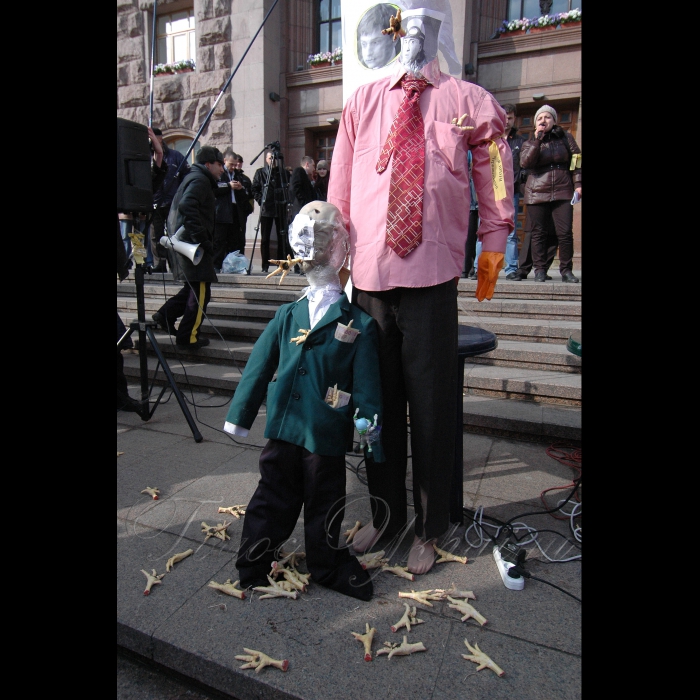 5 березня 2009 під стінами КМДА відбувся організований мітинг підприємців за участю 5000 представників малого та середнього бізнесу Києва, також до них приєднались підприємці Дніпропетровська, Дніпродзержинська, Львова та Донецька.
Мітингуючі закликали лідерів політичних партій та фракцій підтримати рішення, прийняті 12 лютого, упродовж засідання КМР та розглянути пакет альтернативних пропозицій, спрямованих на можливість повноцінного функціонування та розвитку як малого так і середнього бізнесу Києва.