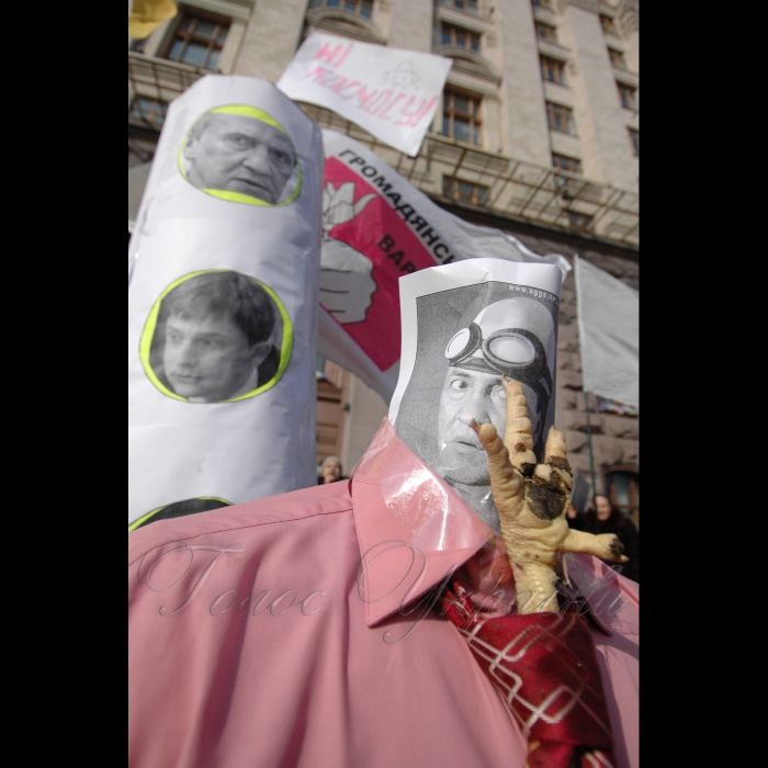 5 березня 2009 під стінами КМДА відбувся організований мітинг підприємців за участю 5000 представників малого та середнього бізнесу Києва, також до них приєднались підприємці Дніпропетровська, Дніпродзержинська, Львова та Донецька.
Мітингуючі закликали лідерів політичних партій та фракцій підтримати рішення, прийняті 12 лютого, упродовж засідання КМР та розглянути пакет альтернативних пропозицій, спрямованих на можливість повноцінного функціонування та розвитку як малого так і середнього бізнесу Києва.