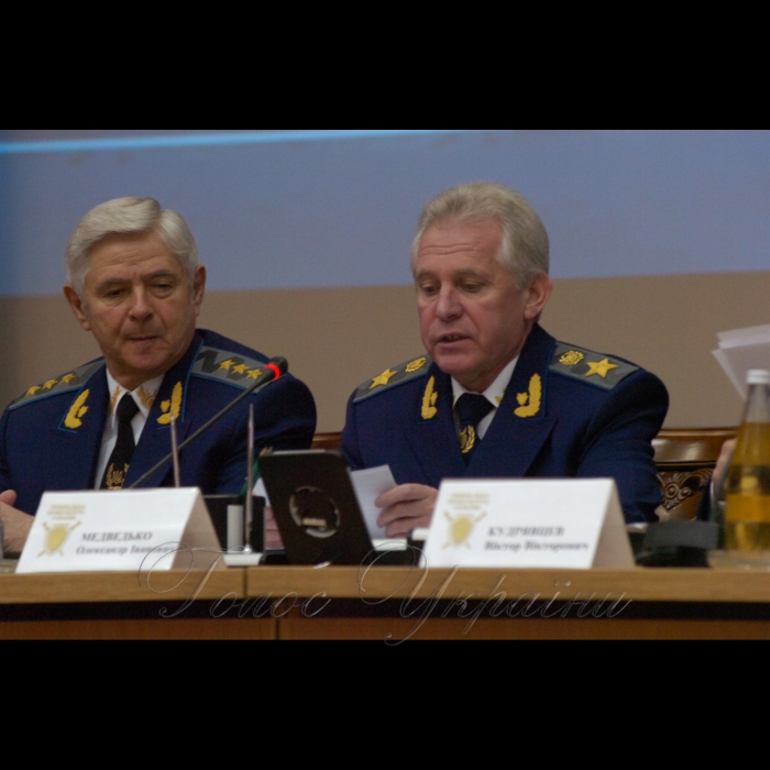 27 березня 2009 розширене засідання колегії Генеральної прокуратури України «Про стан застосування прокурорами представницьких повноважень у справах за позовами інших осіб з питань, що зачіпають інтереси держави щодо права власності та земельних правовідносин».