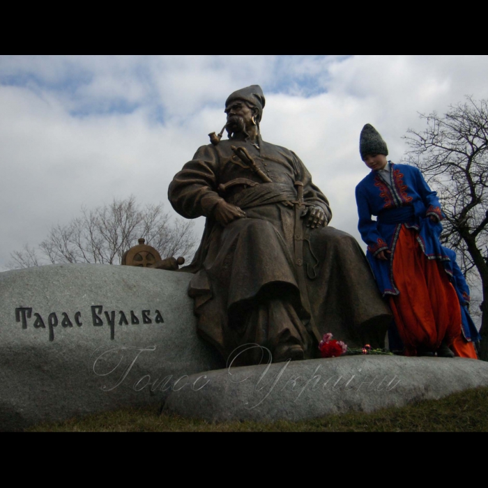 1 квітня 2009 село Келеберда, Кременчуцький район Полтавська область. Відкриття пам’ятника Тарасу Бульбі.