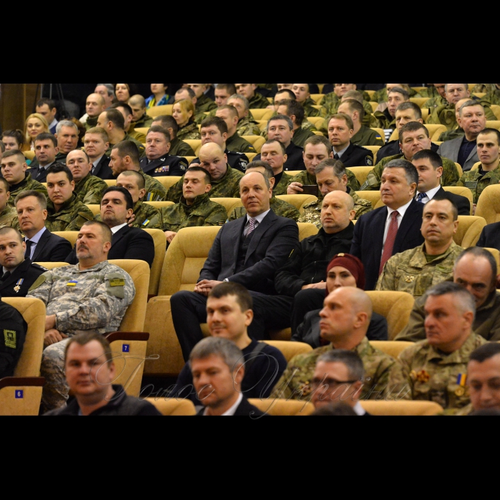 27 січня 2017 Голова Верховної Ради України Андрій Парубій взяв участь у презентації книги видавництва «Фоліо» «Добробати. Історія подвигу батальйонів, що врятували країну» про формування добровольчого руху в системі МВС, яка відбудеться у Центрі культури та мистецтв МВС. 

У заході взяли участь:  Секретар Ради національної безпеки та оборони Олександр Турчинов, міністр внутрішніх справ України Арсен Аваков, керівництво Міністерства внутрішніх справ та Національної поліції України, командири батальйонів, народні депутати та громадські діячі, які причетні до створення добровольчого руху у 2014 році.