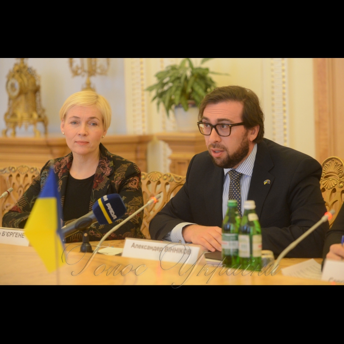 2 лютого 2017
Зустріч Голови Верховної Ради України Андрія Парубія з Александером Вінніковим, Головою представництва НАТО в Україні, директором офісу зв’язку НАТО