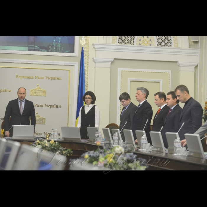 6 лютого 2017 погоджувальна рада керівників депутатських фракцій і груп у ВР.
Хвилина мовчання (Авдіївка).