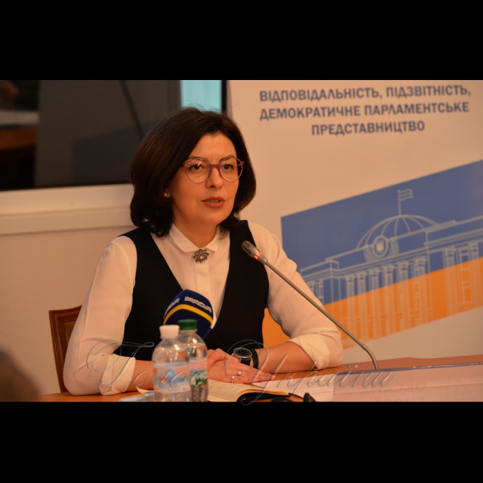 06 лютого 2017 заступник Голови Верховної Ради України Оксана Сироїд взяла участь у засіданні «круглого столу» на тему: «Повноваження німецьких депутатів щодо контролю уряду Федеративної Республіки Німеччина: напрацювання для реформи Верховної Ради України»
Ініціатори заходу: Програма USAID «РАДА: підзвітність, відповідальність, демократичне парламентське представництво» у співпраці з Представництвом Фонду Конрада Аденауера в Україні.
Захід має на меті активізувати обмін корисним досвідом між українським та німецьким парламентами.