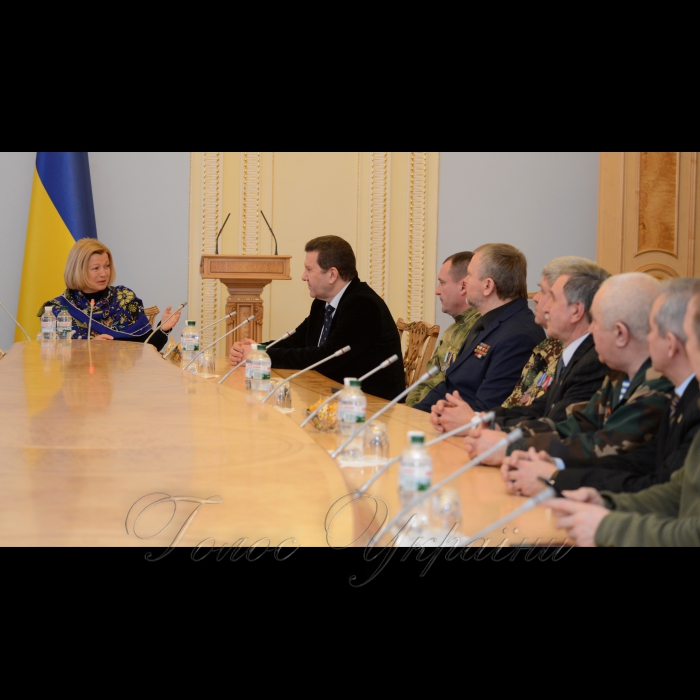 13 лютого 2017 перший заступник Голови Верховної Ради України Ірина Геращенко вручила відзнаки Верховної Ради України воїнам-інтернаціоналістам та учасникам АТО за мужність і героїзм, проявлені під час виконання бойових завдань, активну громадську діяльність, значний особистий внесок у розвиток ветеранського руху та патріотичне виховання молоді.