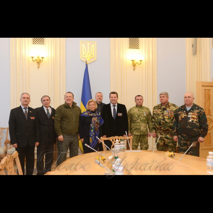 13 лютого 2017 перший заступник Голови Верховної Ради України Ірина Геращенко вручила відзнаки Верховної Ради України воїнам-інтернаціоналістам та учасникам АТО за мужність і героїзм, проявлені під час виконання бойових завдань, активну громадську діяльність, значний особистий внесок у розвиток ветеранського руху та патріотичне виховання молоді.