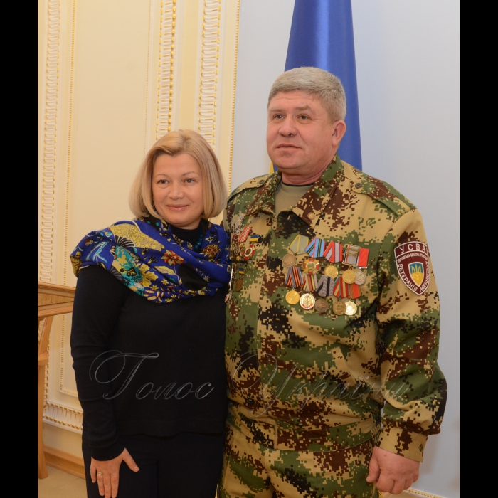 13 лютого 2017 перший заступник Голови Верховної Ради України Ірина Геращенко вручила відзнаки Верховної Ради України воїнам-інтернаціоналістам та учасникам АТО за мужність і героїзм, проявлені під час виконання бойових завдань, активну громадську діяльність, значний особистий внесок у розвиток ветеранського руху та патріотичне виховання молоді.
Грамоту ВР отримує Віталій Струков член громадської організації 